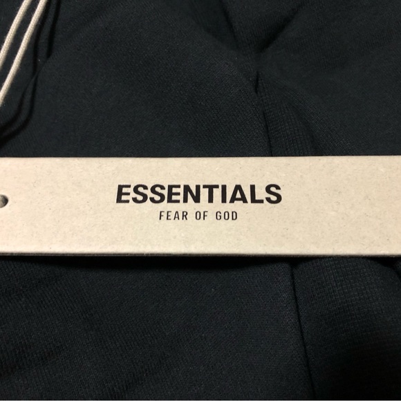 Essentials Fear Of God Hoodie. - Picture 3 of 7